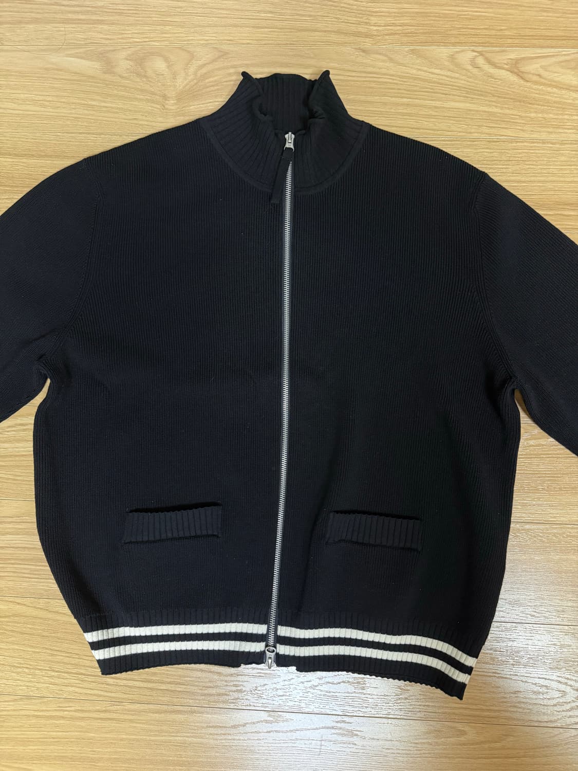 마뗑킴 니트집업 상품이미지1