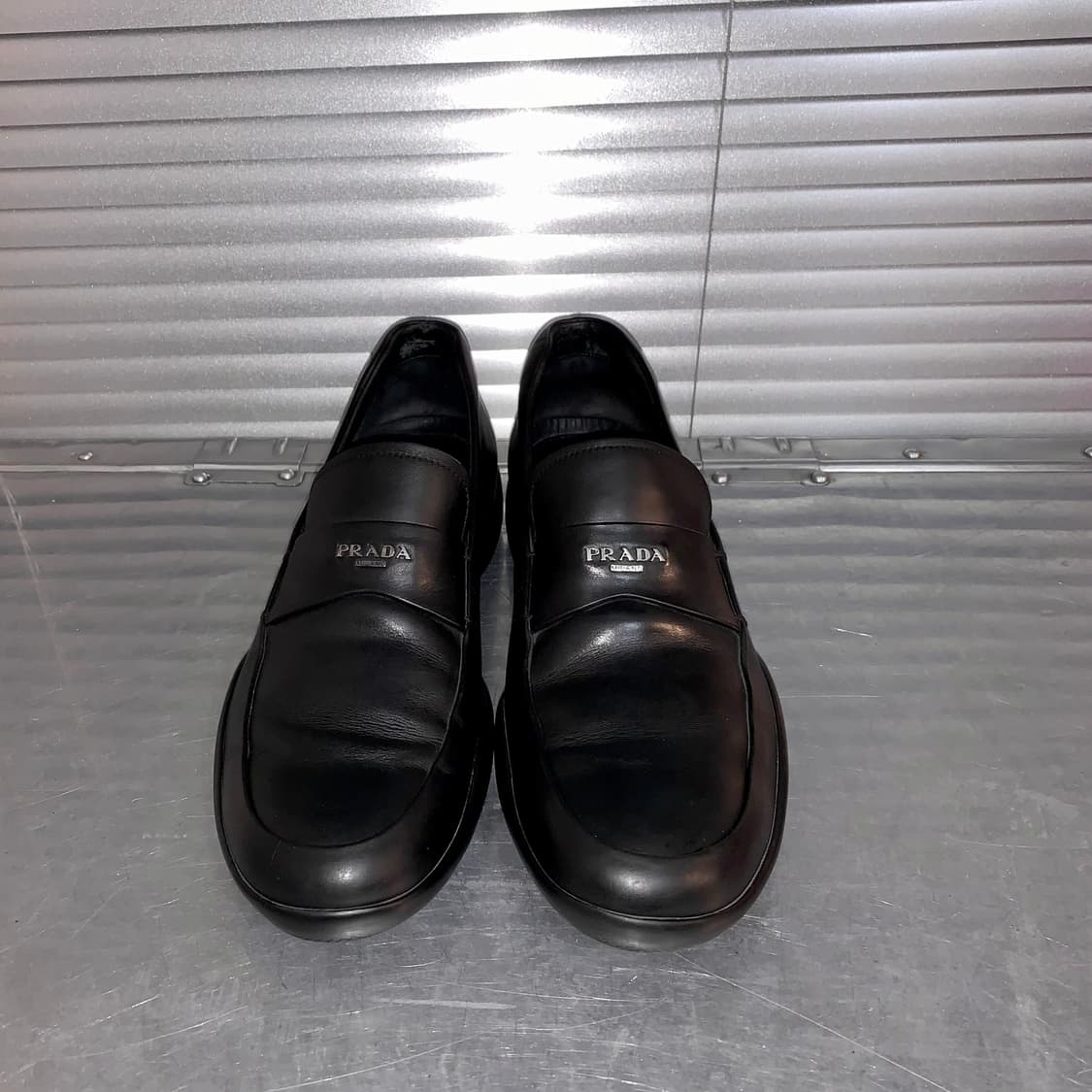 00s 블랙 프라다 스포츠 로퍼 상품이미지4