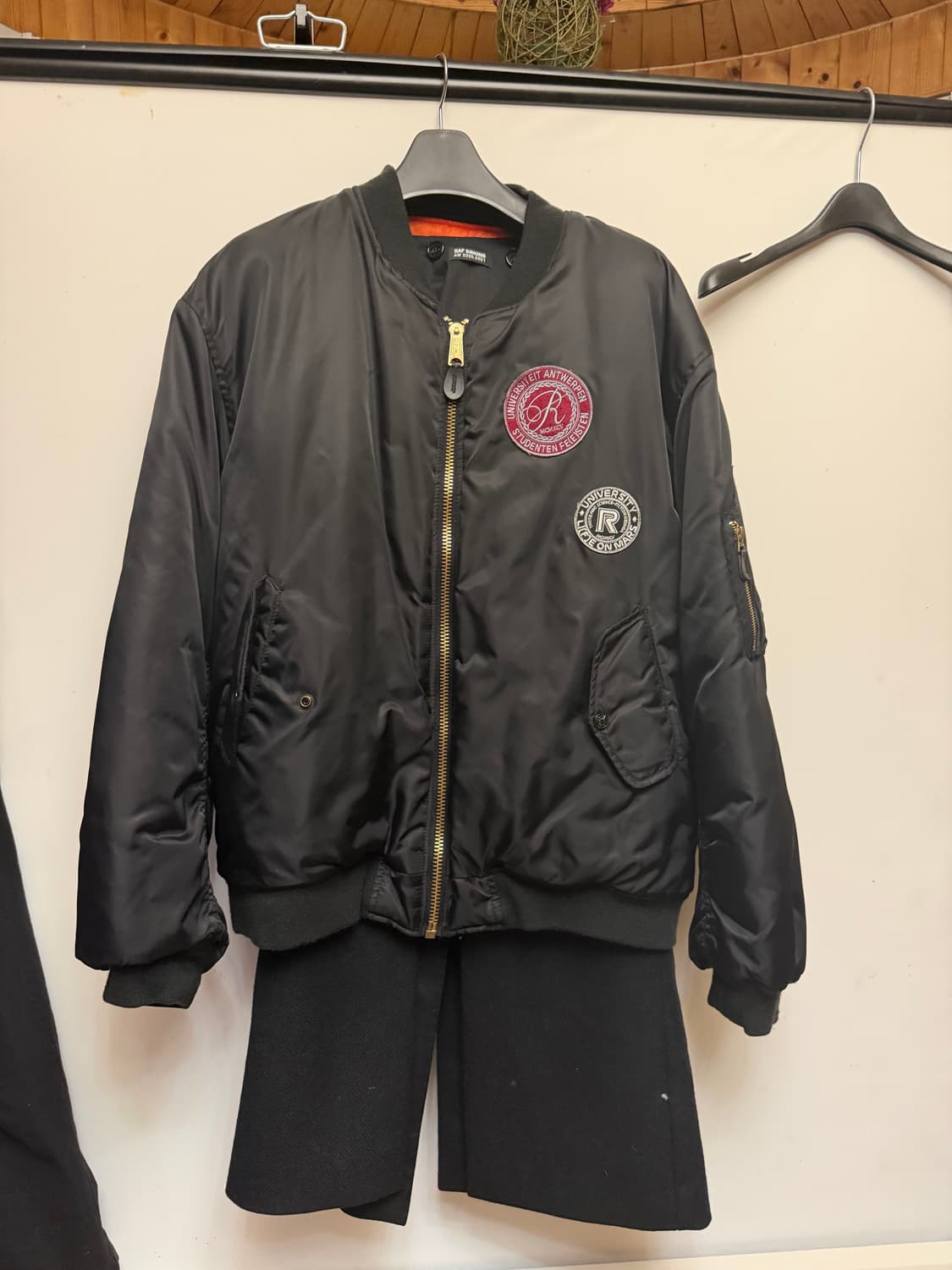 라프 리덕스 아카이브 봄버 레드패치 상품이미지1