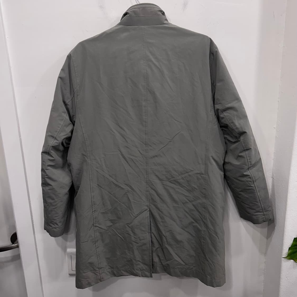 에디션 구스다운 안감 탈부착 하이넥 패딩 코트 상품이미지6