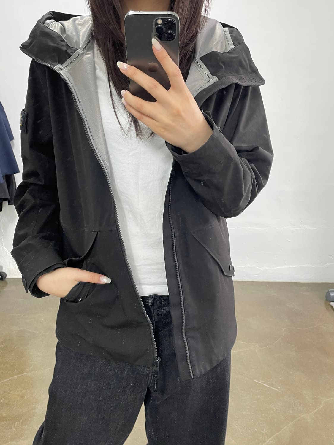 네셔널지오그래픽 블랙 바람막이 M 상품이미지3