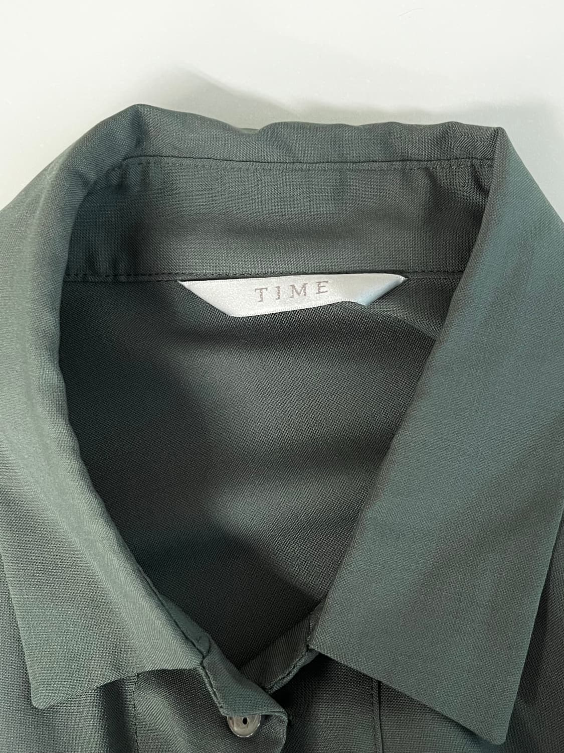 100) 한섬 타임 옴므 셔츠 그린 상품이미지4