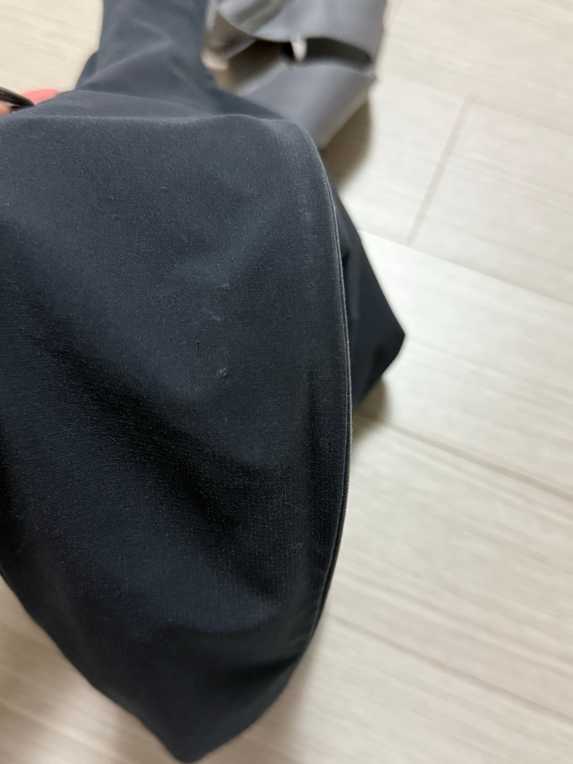 미스치프 롬버스 크로스백 블랙 상품이미지6