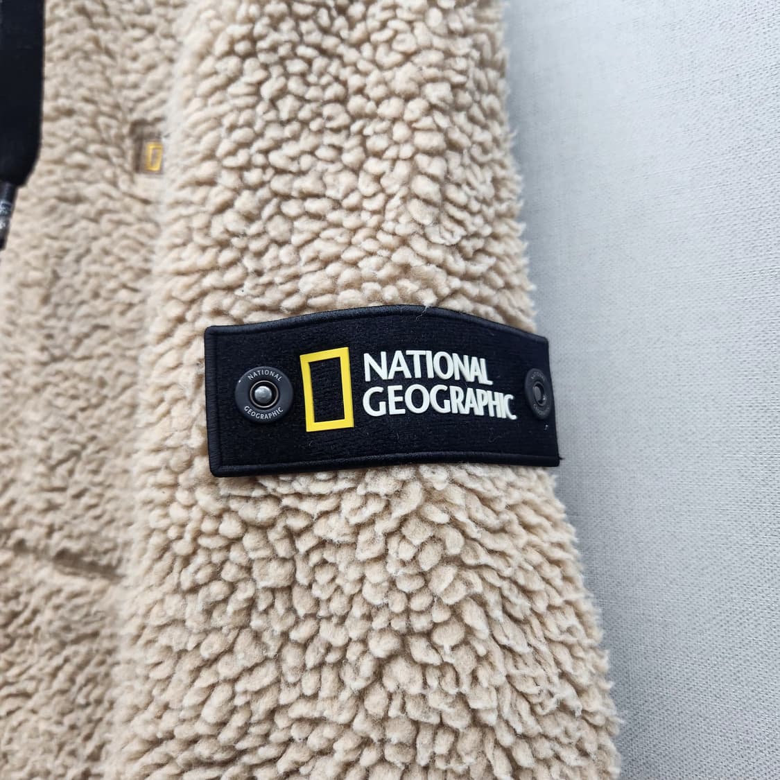 내셔널지오그래픽 후리스 와펜로고 풀 후드집업 XL 상품이미지3