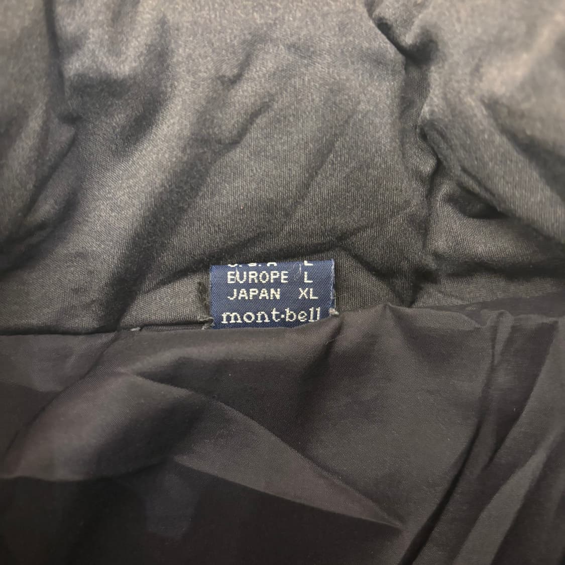 몽벨 덕다운 차콜 패딩 상품이미지3