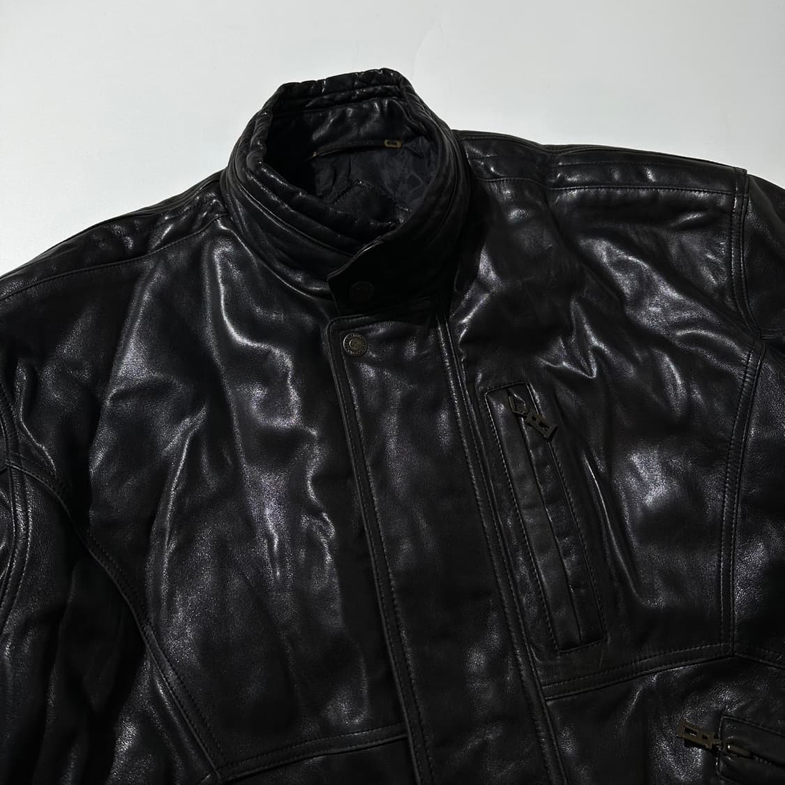 진도 안토노비치 램스킨 봄버 자켓 블랙 상품이미지3