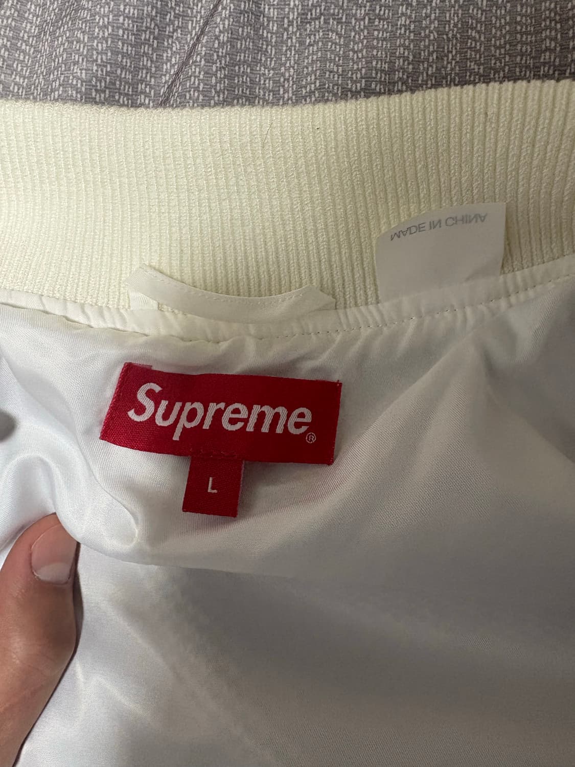 슈프림 핀스트라이프 바시티 L 상품이미지3