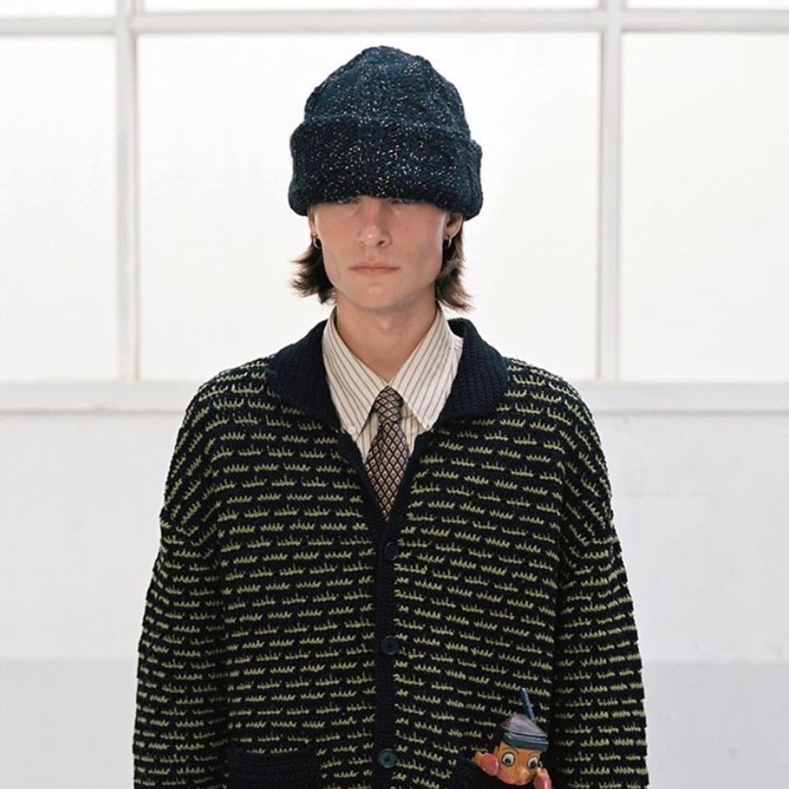 어썸니즈 sugarloaf hat_knit black 슈가로프 니트 비니 상품이미지2