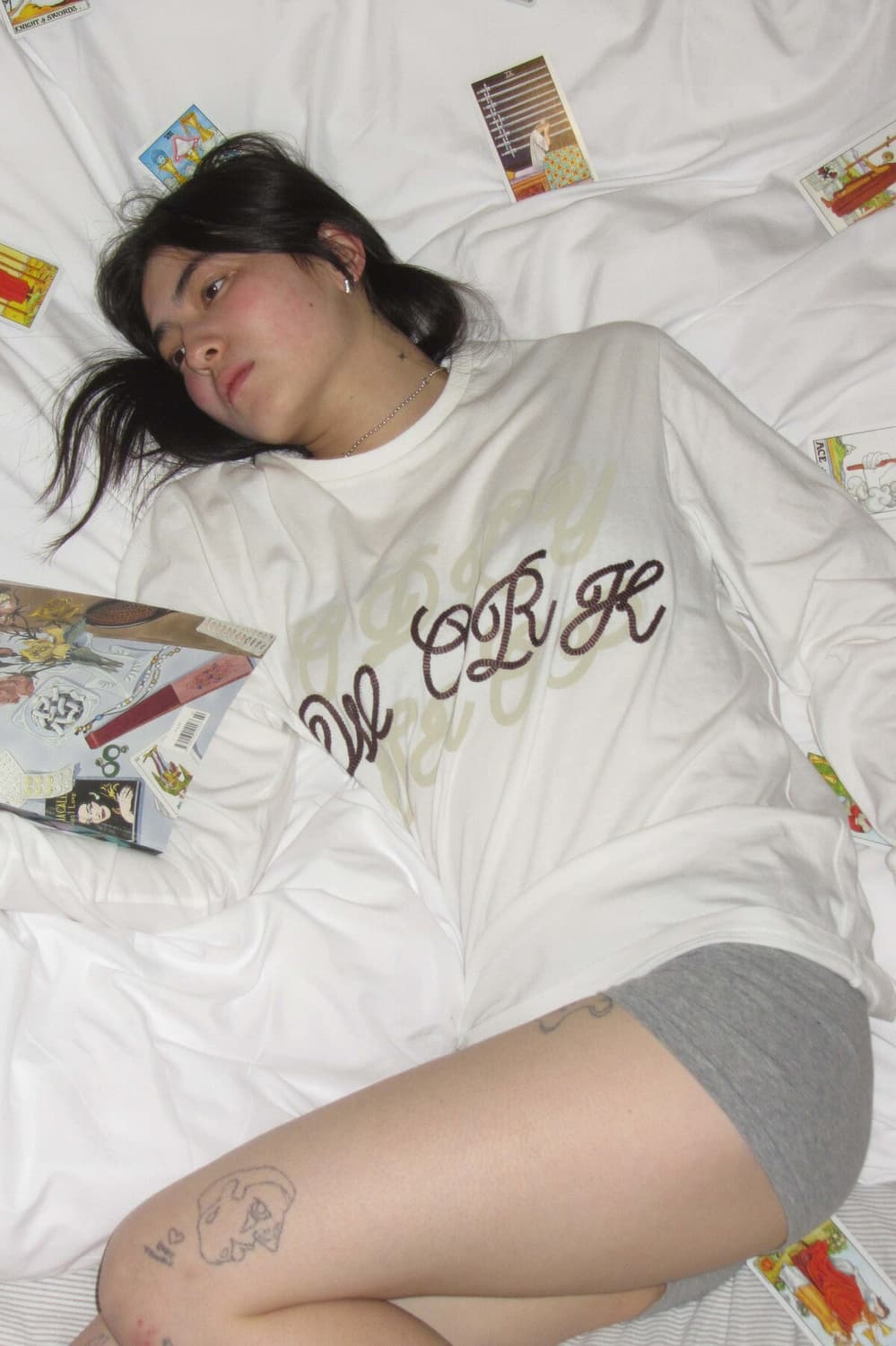 Odlyworkshop Pure Cursive Tee 상품이미지1