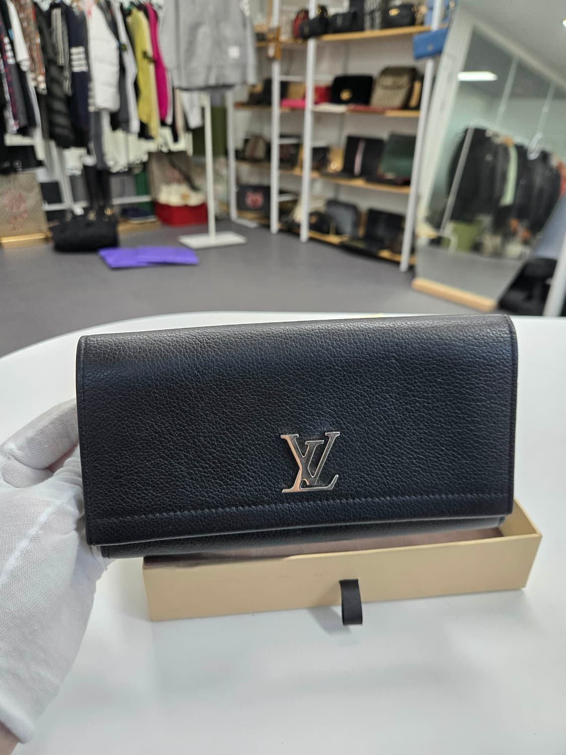 [50%할인] 루이비통 락미 장지갑 상품이미지2