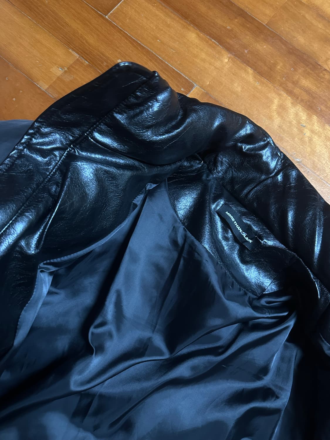 모어댄블랙 로고 믹스 패딩 상품이미지9