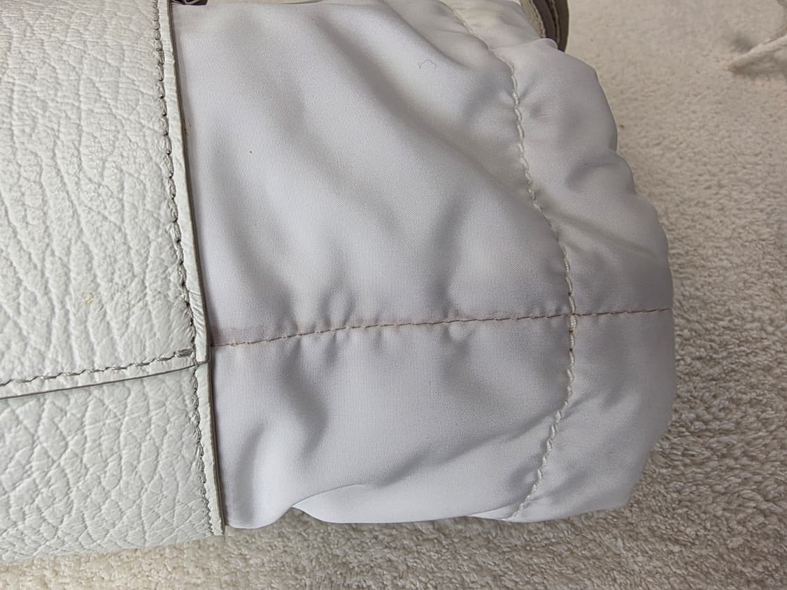 마르지엘라 미니 버킷백 화이트 상품이미지5