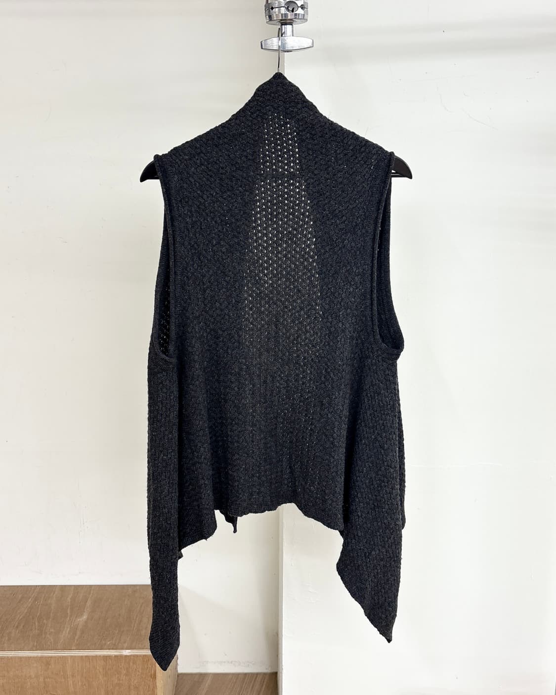 이세이 미야케 하트 차콜 울 오픈 베스트 상품이미지6