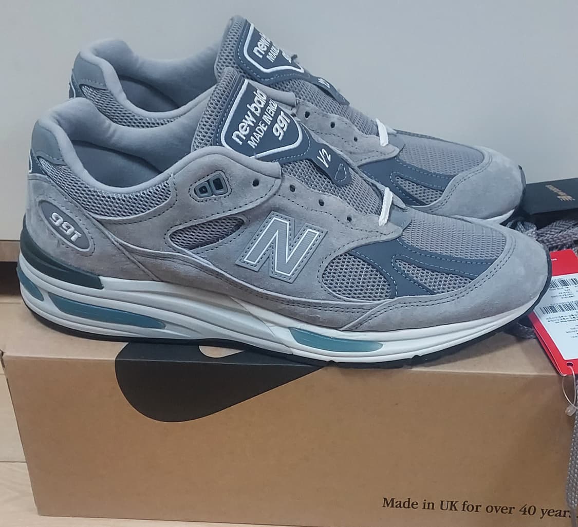(275)뉴발란스 991V2 알로이 릿지 실버 그레이 상품이미지4