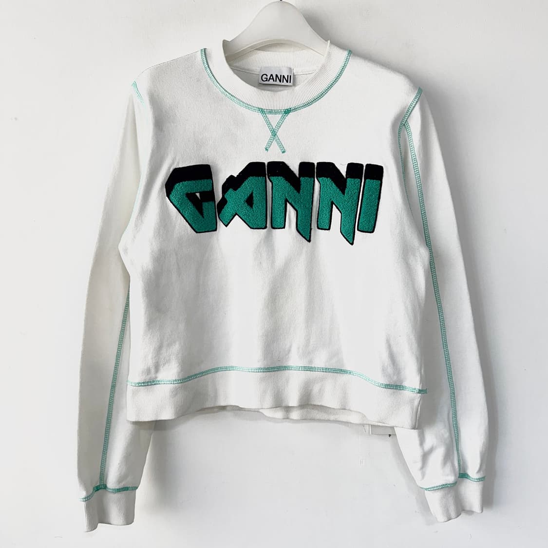 가니 GANNI 스티치 락 로고 맨투맨 상품이미지3