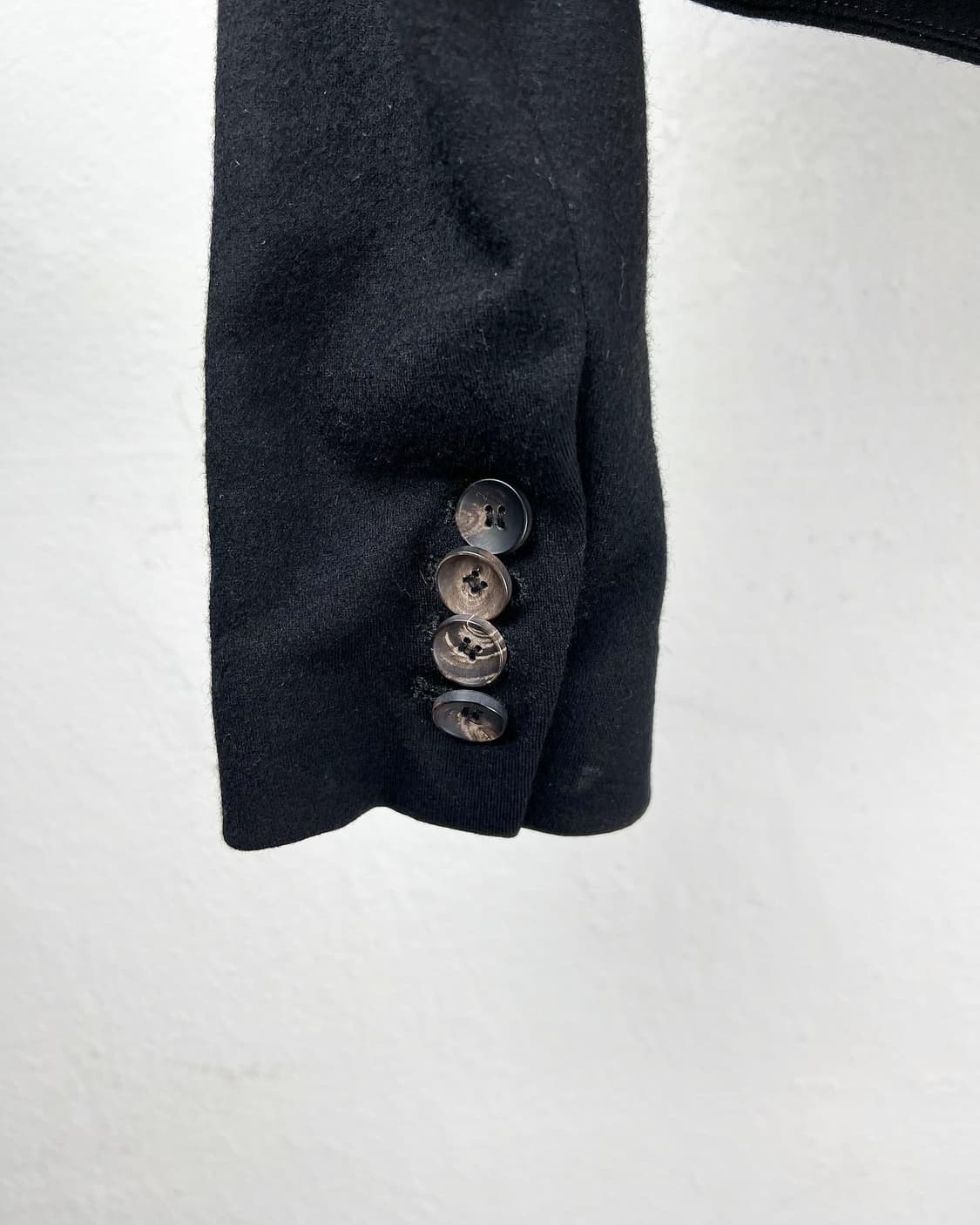 헬무트랭 블랙 울 벨티드 랩 가디건  상품이미지6