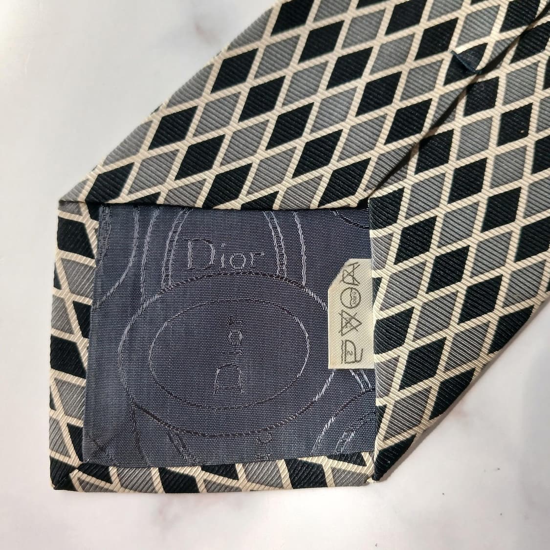 디올 실크 블랙 베이지 기하 패턴 넥타이 9.5cm B등급 E828 상품이미지6
