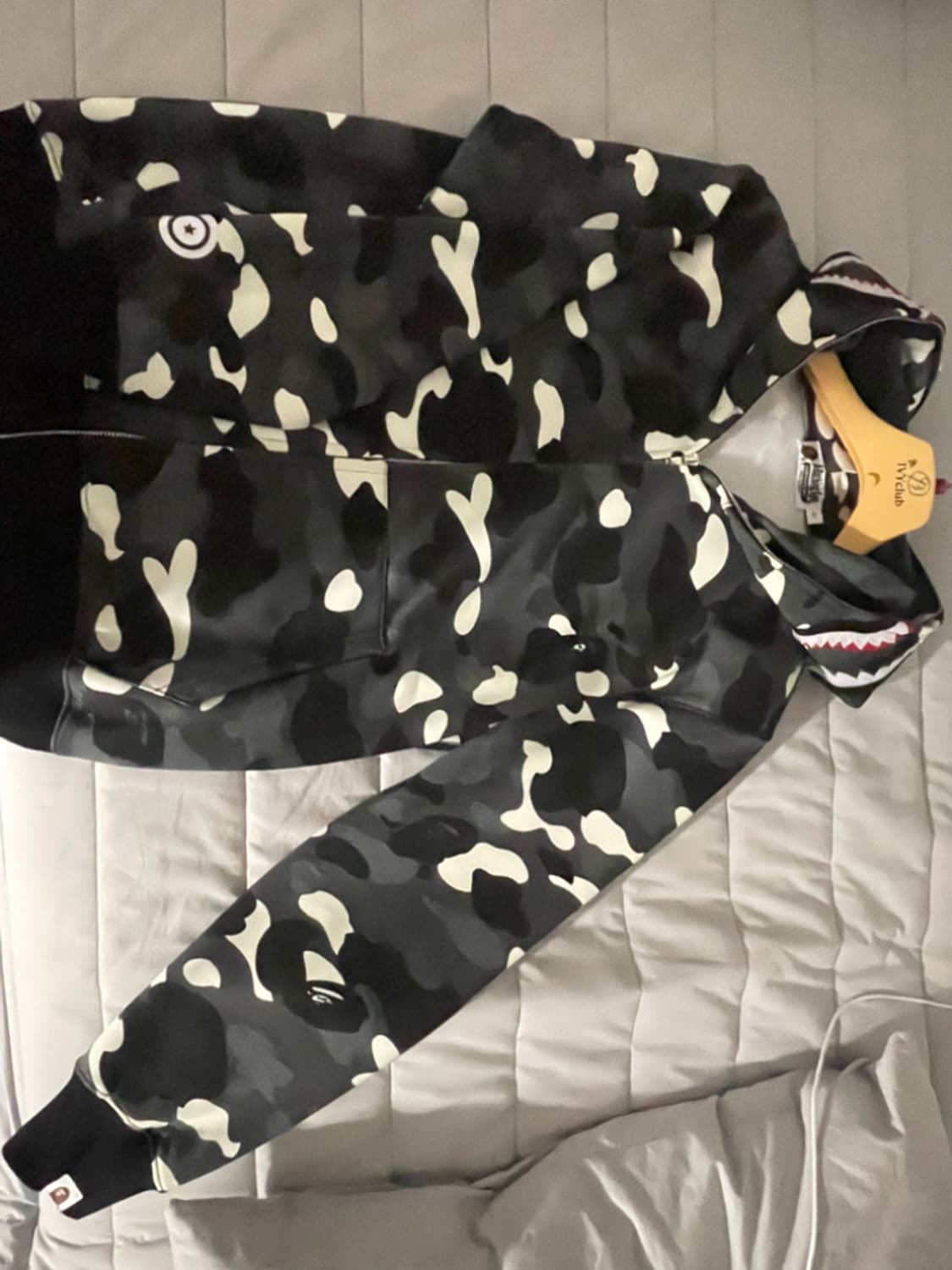 베이프 샤크후드 흑계 상품이미지2