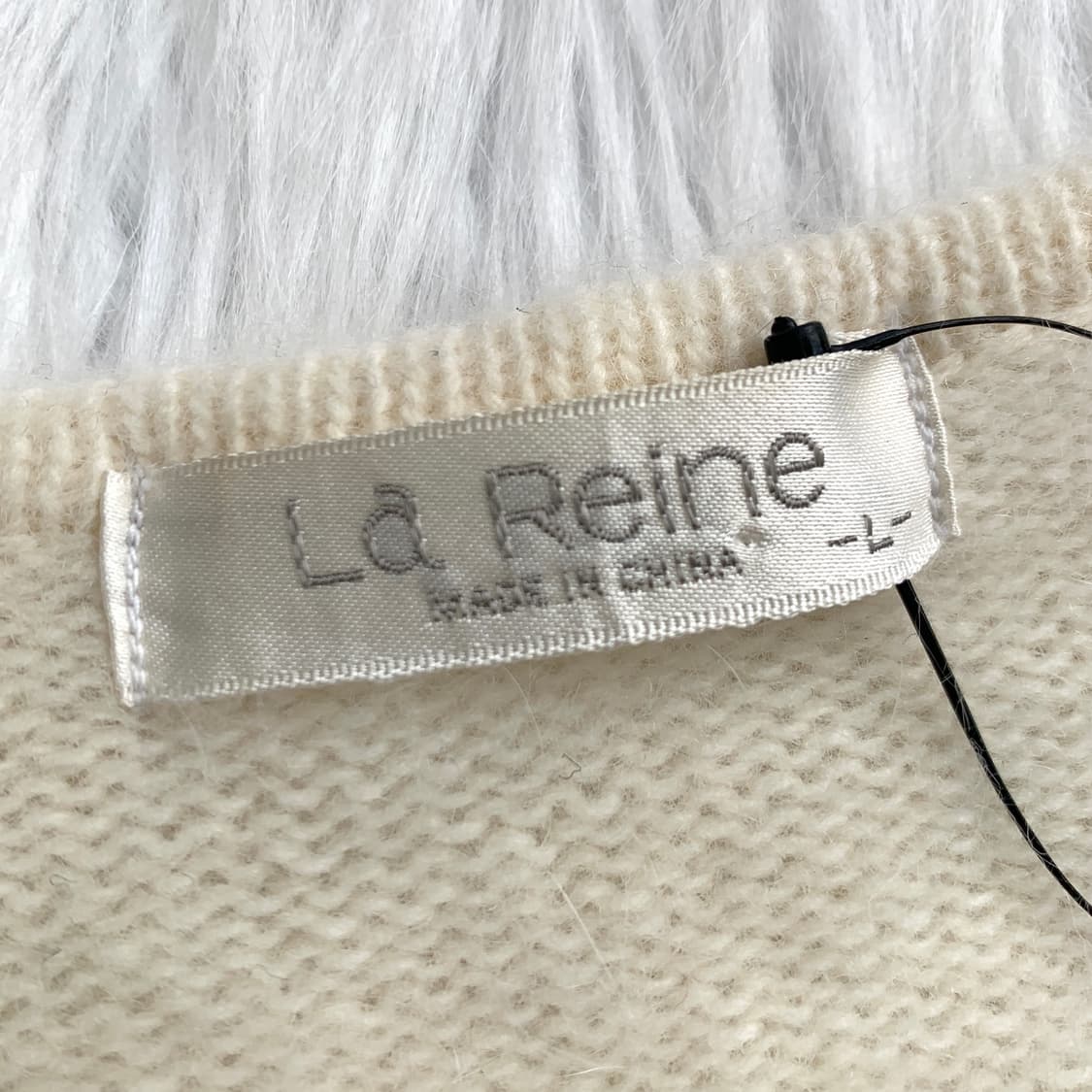 La Reine 울100 플라워 자수 진주 가디건 1791 상품이미지4