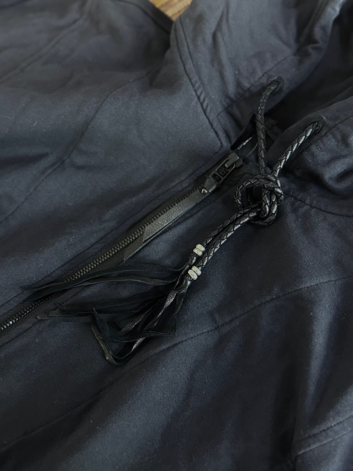 Kmrii 레더 디테일 후드 파카 상품이미지4