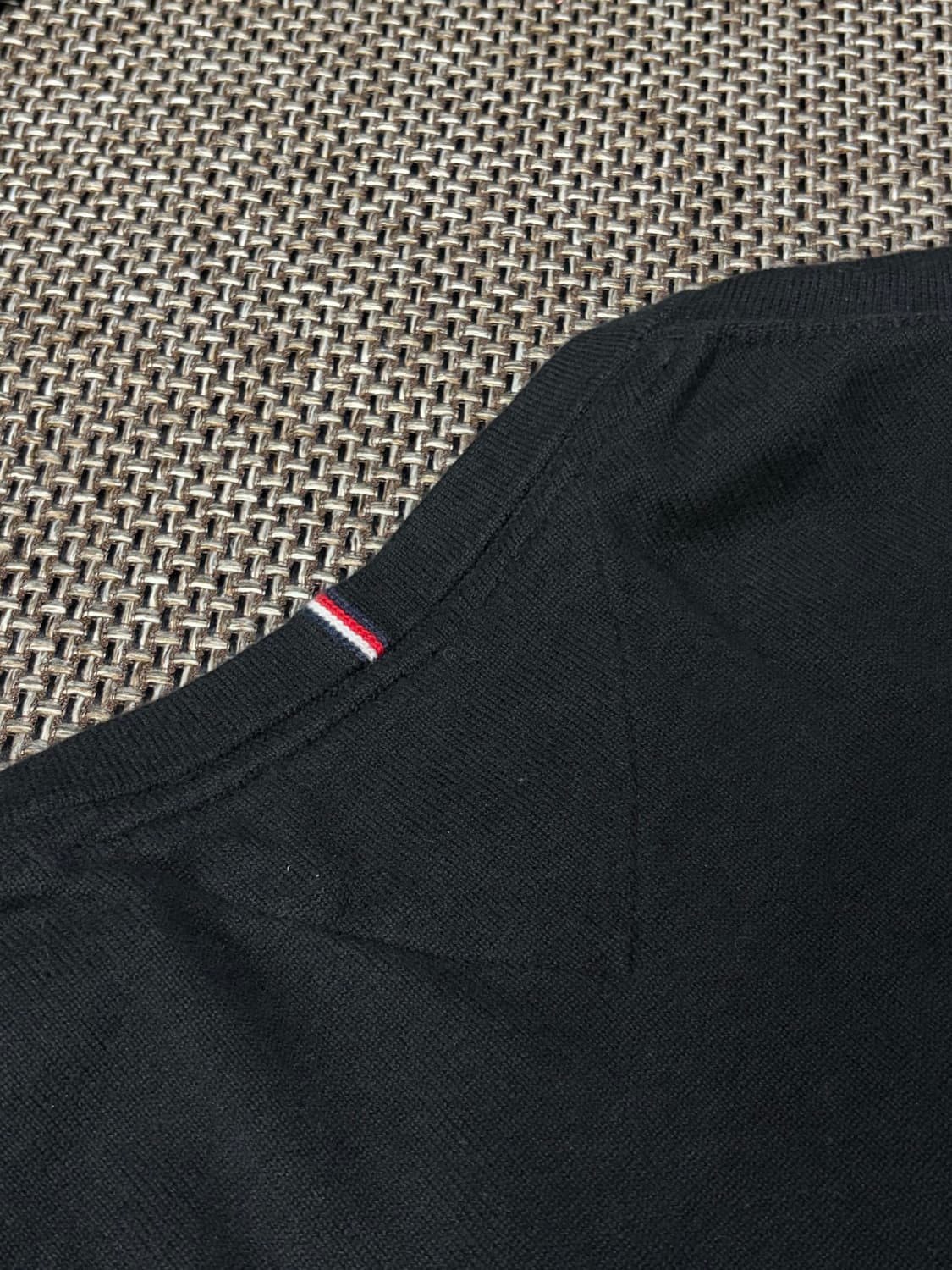 타미힐피거 블랙 니트 맨투맨 상품이미지5