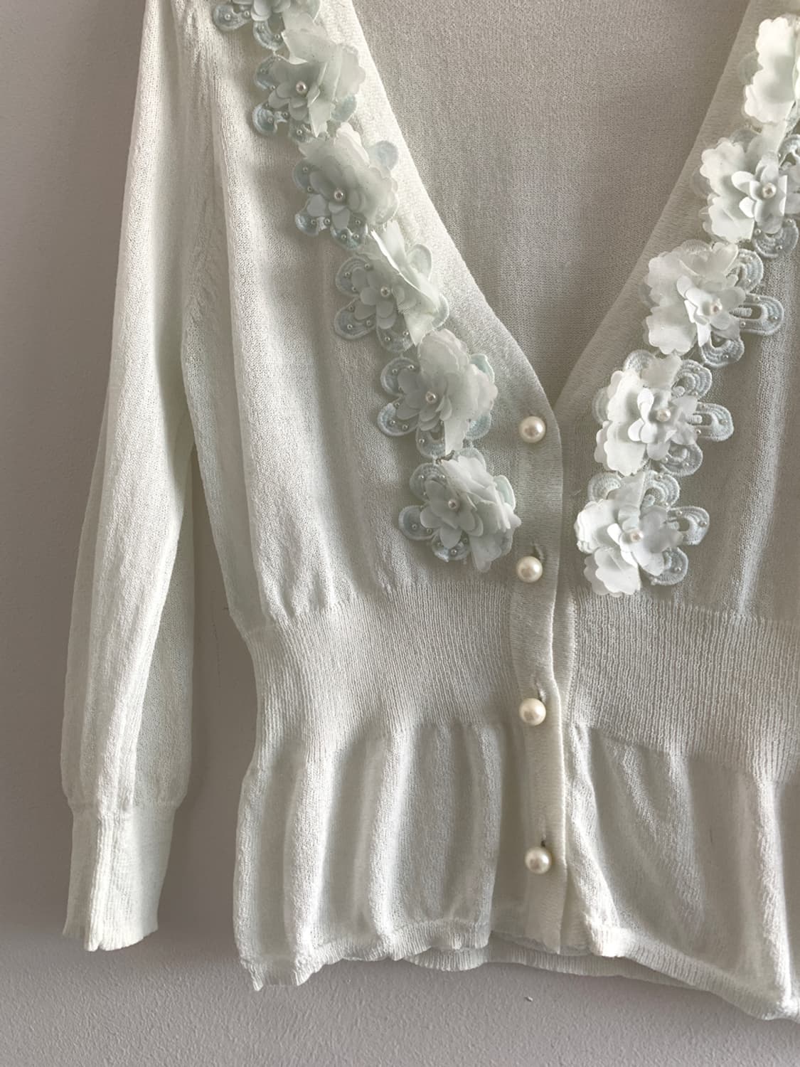 Flower beads emboridery cardigan 상품이미지6