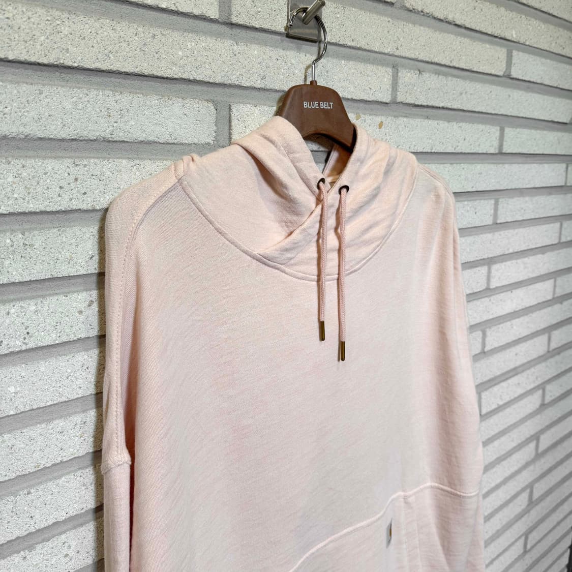 칼하트 오버핏 후드티 핑크 컬러 상품이미지3