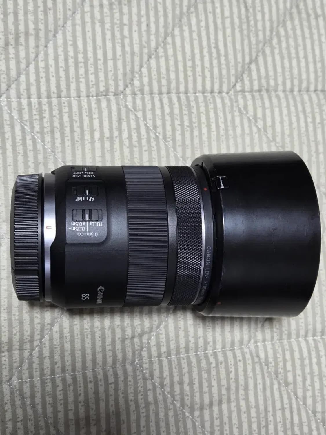 캐논 RF 85mm F2 MACRO IS STM 렌즈 상품이미지1