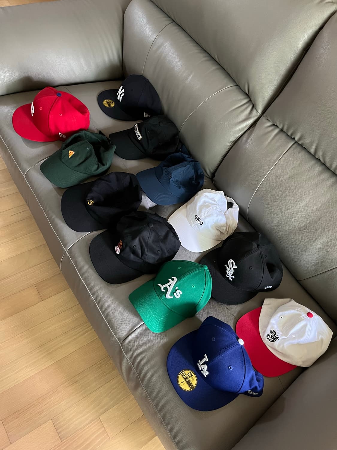각종 스트릿 브랜드 모자 상품이미지1