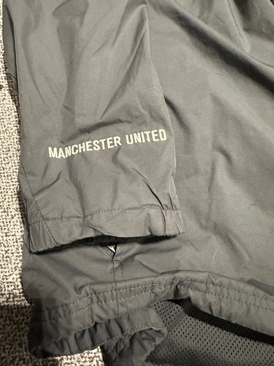 00s 나이키 맨유 보다폰 트랙탑 바람막이 차콜 105 상품이미지5