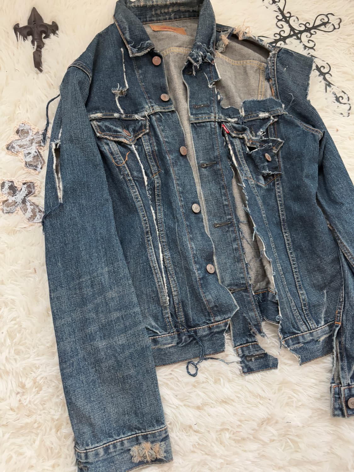 Levi's Damage Jeans Jacket 상품이미지5