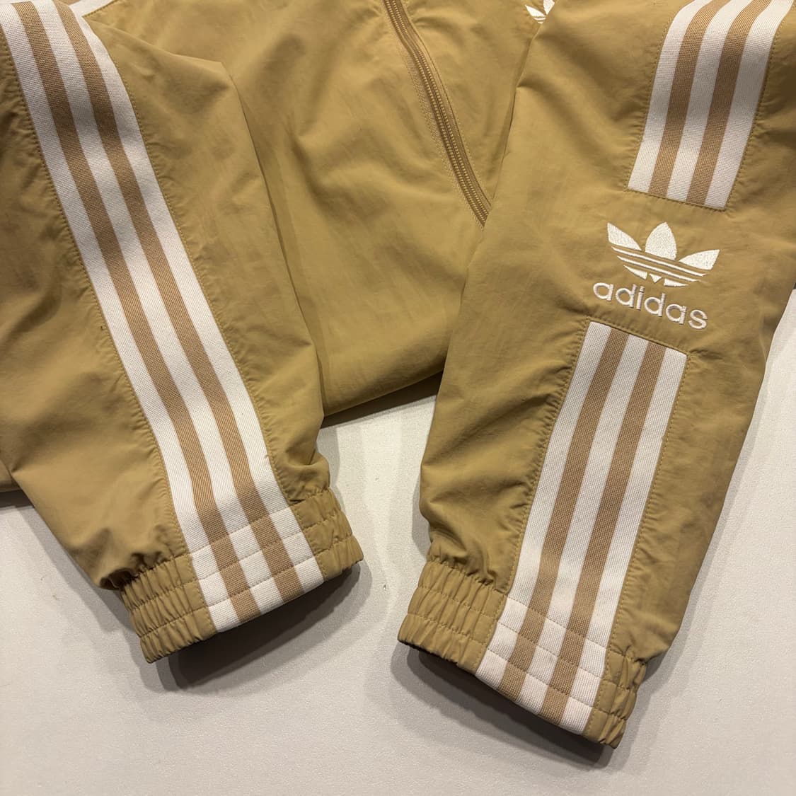 [L] 아디다스 락업 삼선 바람막이 베이지 C339 상품이미지8