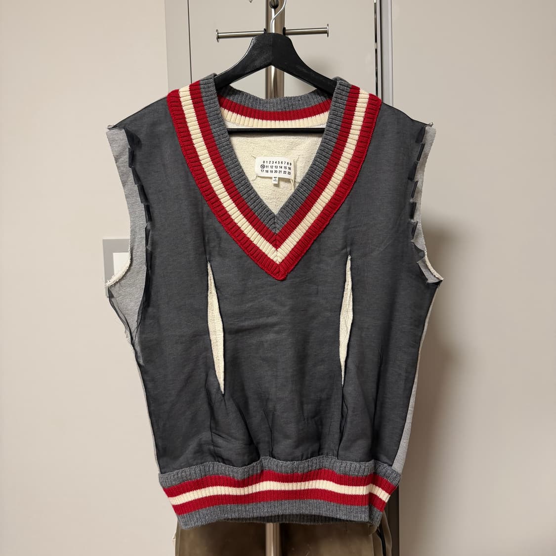 메종 마르지엘라 그레이 실크 오버레이 베스트 52 상품이미지4