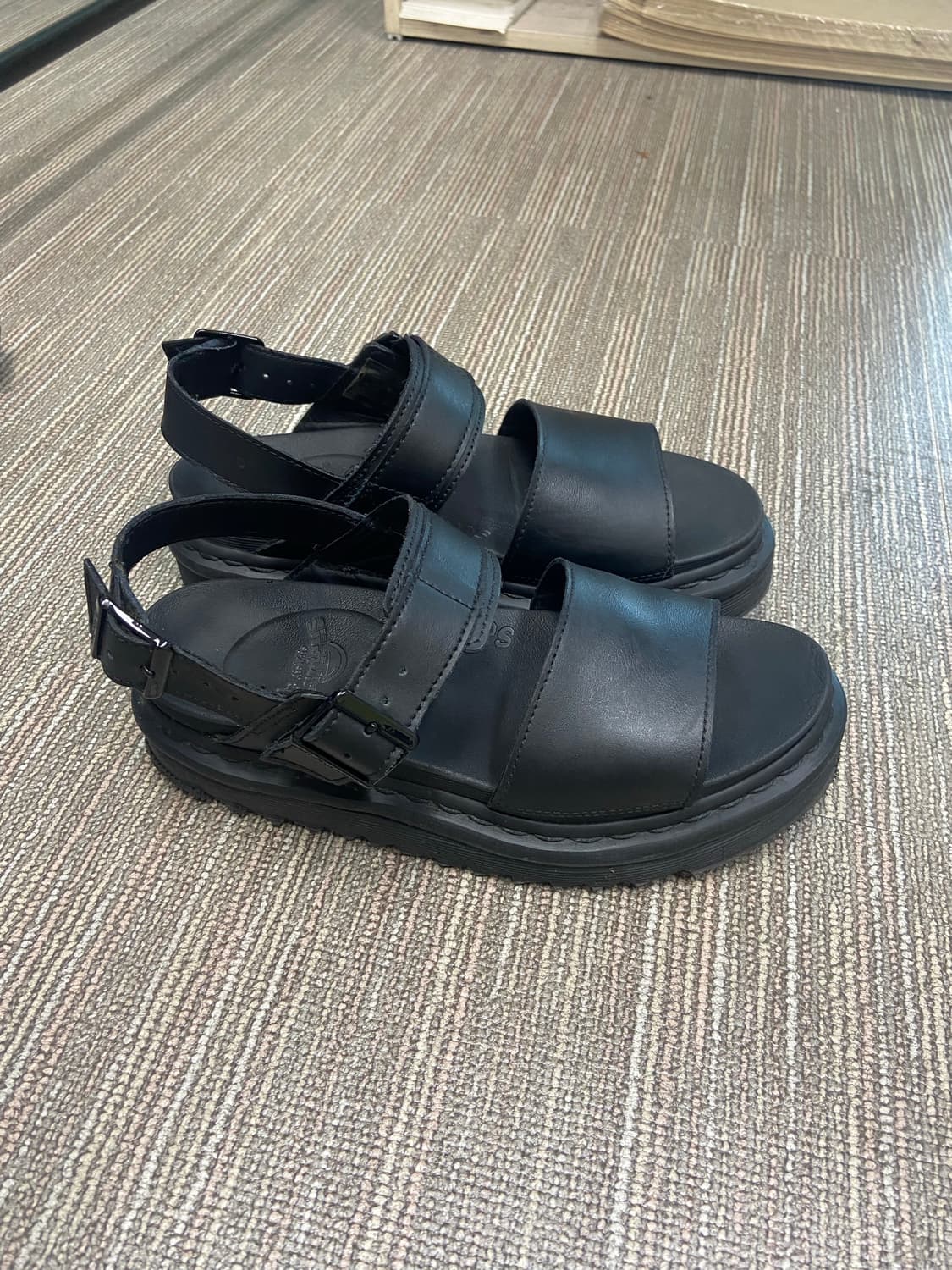 닥터마틴 보스 샌들 240 단종이사급처 상태좋음 상품이미지2