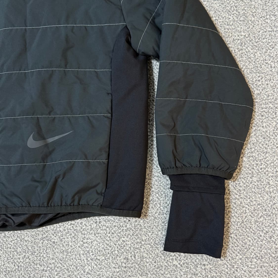 [정가 15만원] 나이키 써마핏 러닝 자켓 여성용 M 상품이미지6