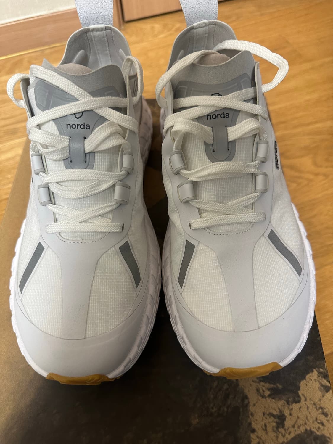(265) norda 001 white/gum 상품이미지3