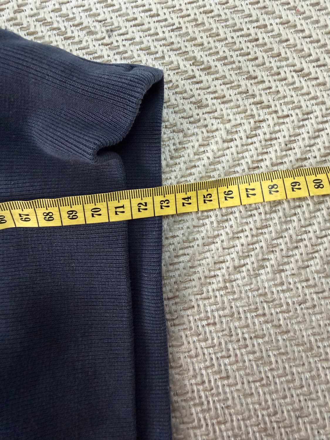 정품) 스톤아일랜드 네이비 맨투맨 티셔츠 M 상품이미지9