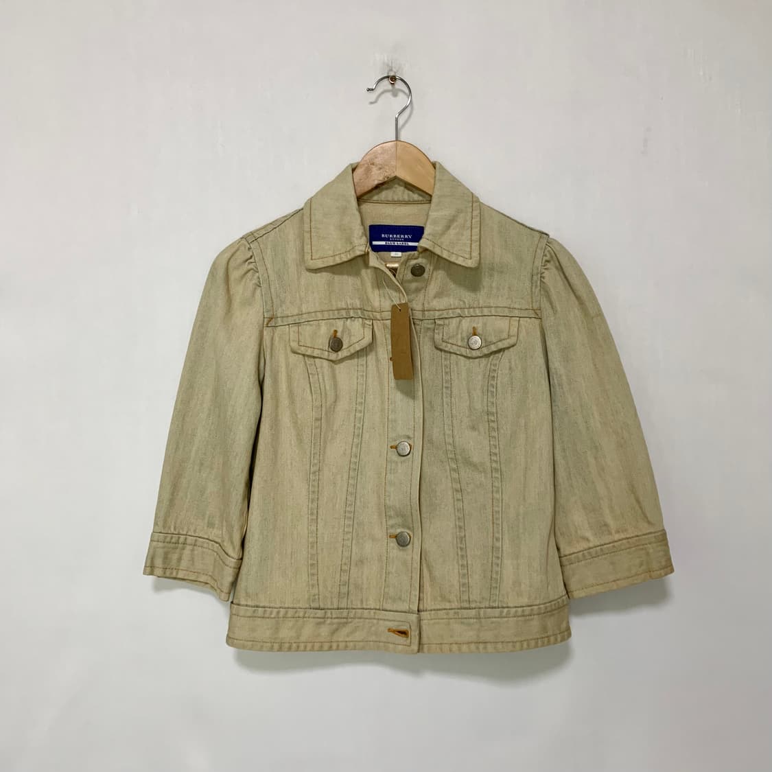 버버리 블루라벨 크롭 데저트 워싱 데님 7부 퍼프소매 자켓 38사이즈 상품이미지1