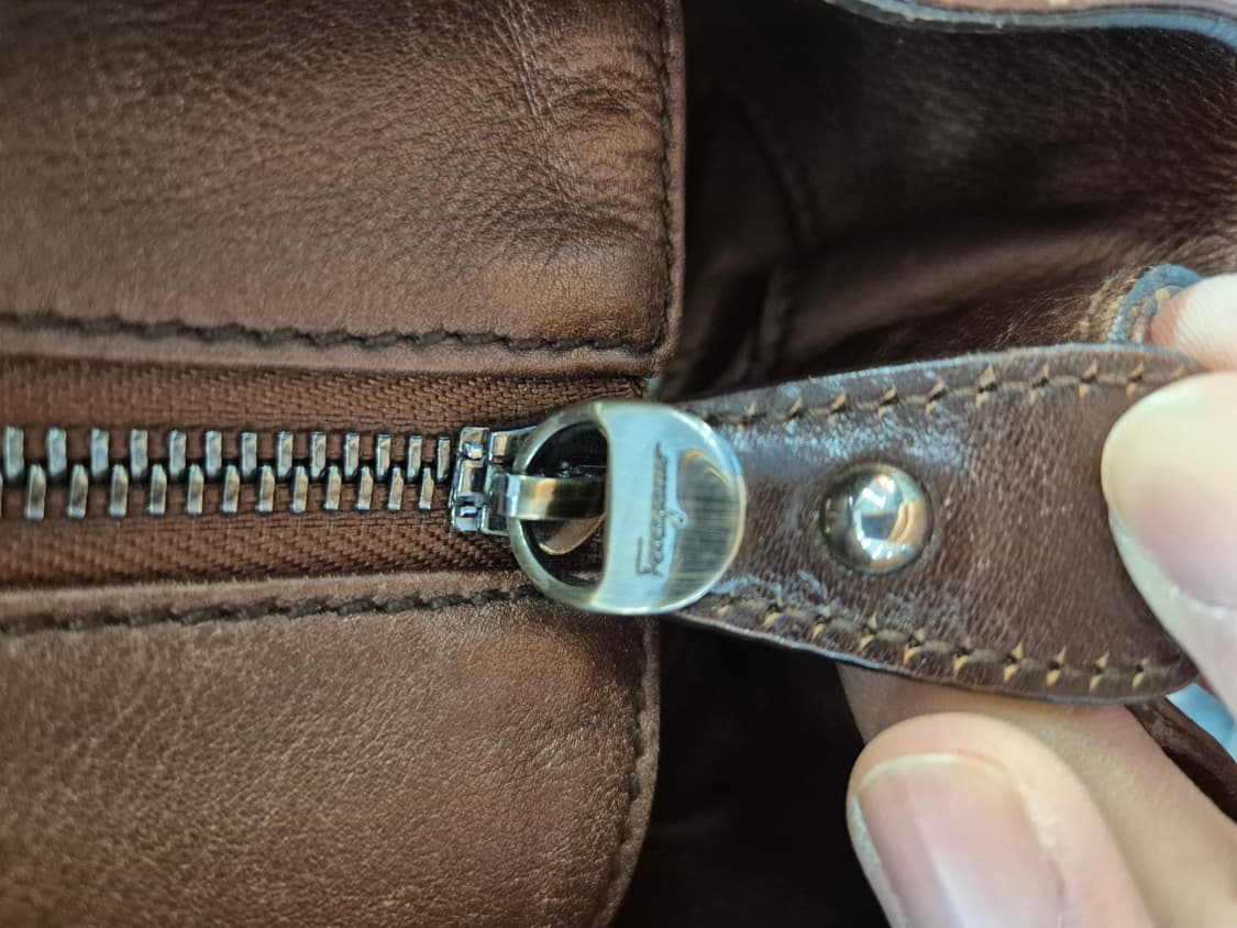 페라가모 간치니 토트백 브라운 상품이미지8