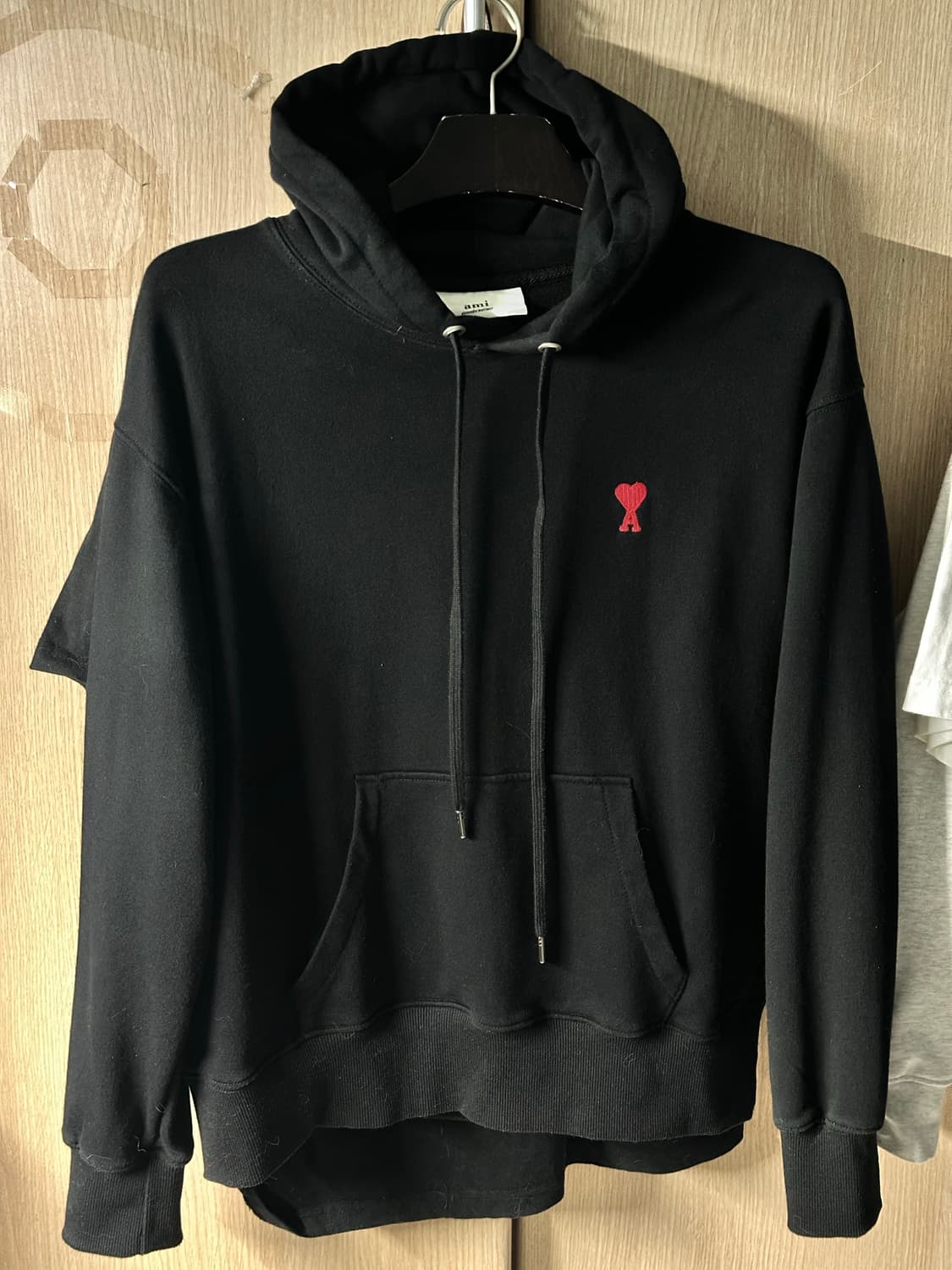 아미 후드티 블랙 판매합니다 상품이미지3