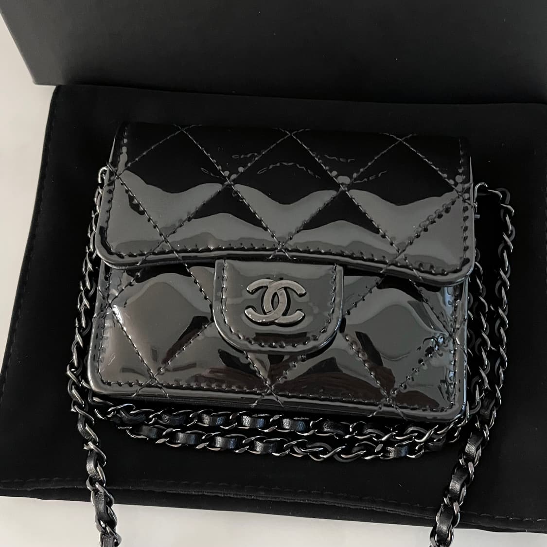 [S급/정품] 샤넬 블랙 페이던트 플랩 아코디언 체인 지갑 가방 woc 상품이미지1