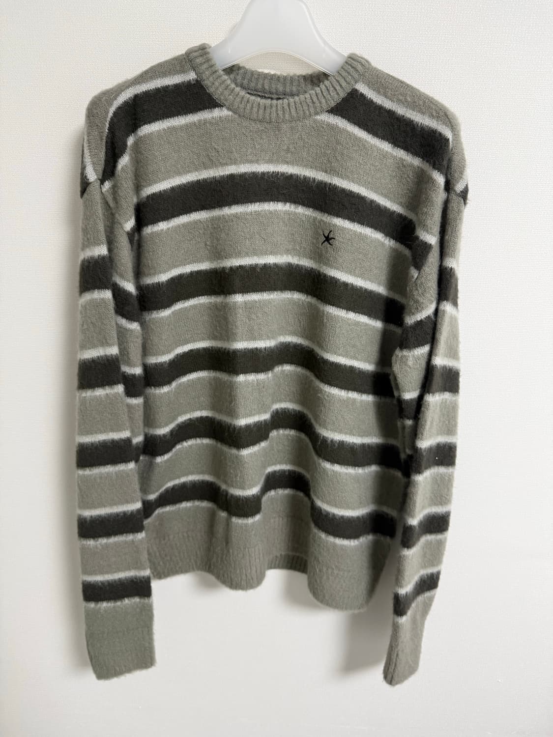 (새상품)더콜디스트모먼트 니트 상품이미지1