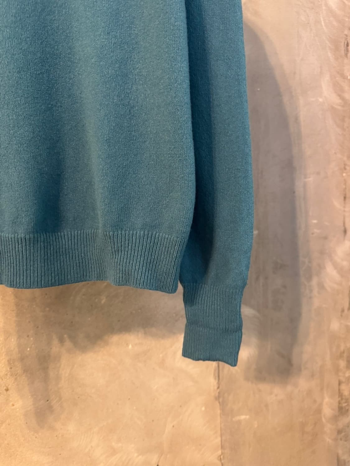 버버리 브이넥 니트 100 상품이미지6