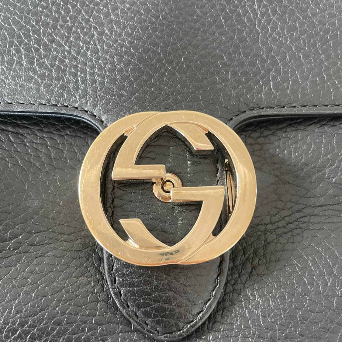 [정품] 구찌 인터로킹 체인 크로스백 상품이미지2