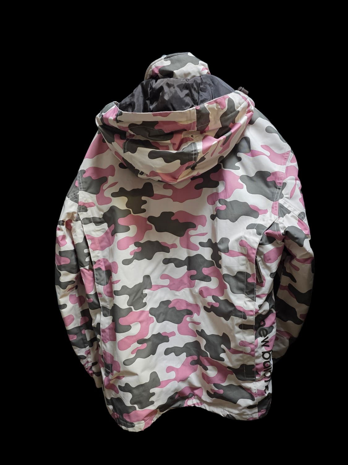 뉴발란스 카모 패턴 스키 점퍼 상품이미지2