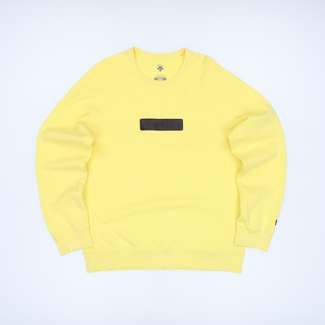 110 데상트 센터로고 크루넥 맨투맨 형광 빅사이즈 4236 상품이미지1