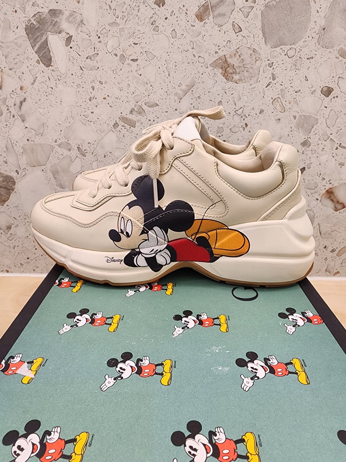 구찌 X 디즈니 라이톤 여성 스니커즈 602049 34 1/2 상품이미지2