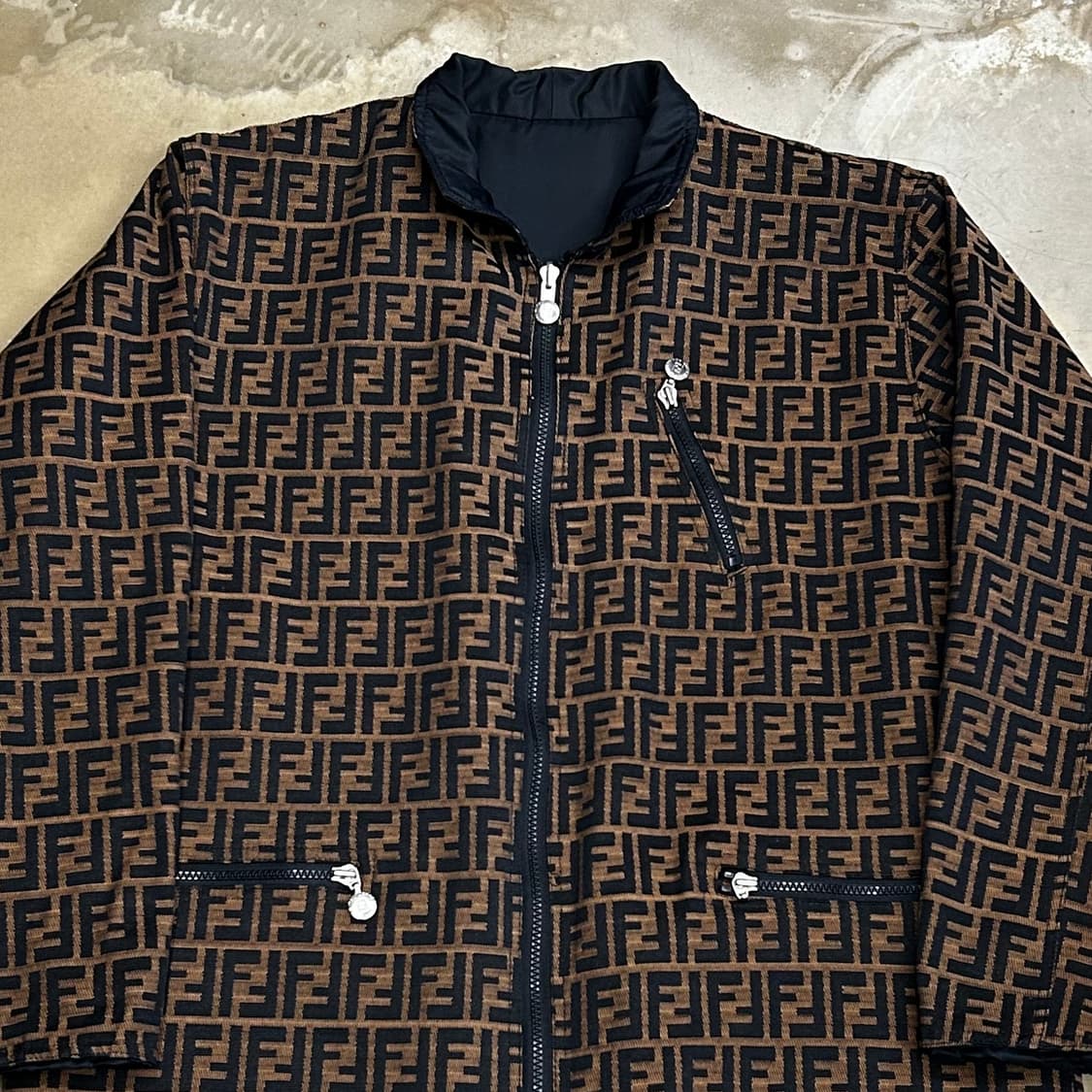 펜디 빈티지 FF 주카노 모노그램 패턴 리버시블 자켓 상품이미지1