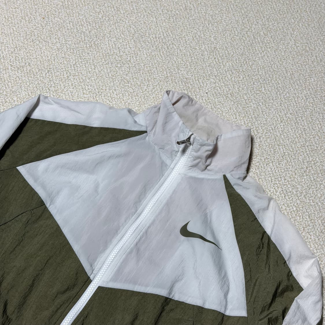 나이키 xl 크롭 바람막이 자켓 상품이미지2