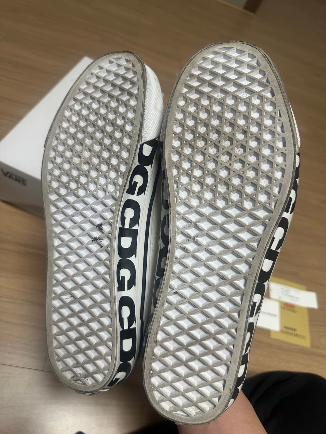 285 반스 볼트 x CDG 올드스쿨 LX 화이트 상품이미지8